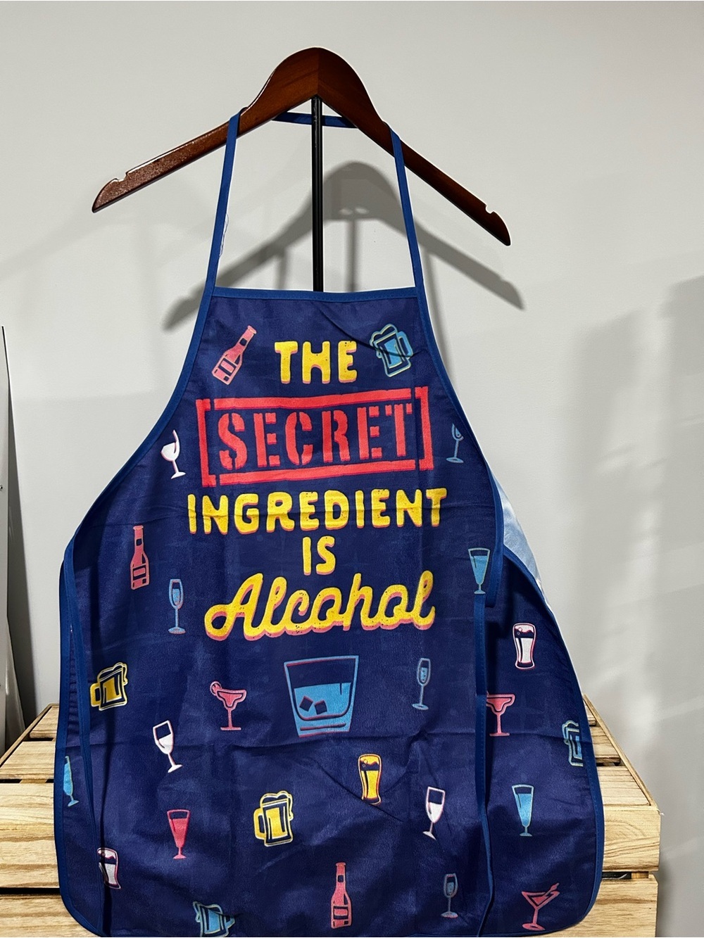 NWT Novelty Navy Blue 'The Secret Ingredient Is Alcohol' Kitchen Apron